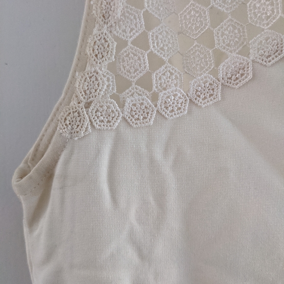 H&M tank top - Picture 2 of 4